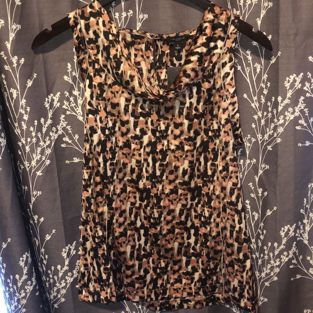 Ann Taylor blouse size 4 NWT